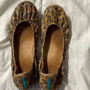 Leopard Tieks size 8